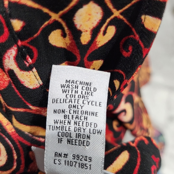 Catherines Button-Up Top Shirt Womens 2X Black Geometric 3/4 Sleeves Stretch - Picture 2 of 8